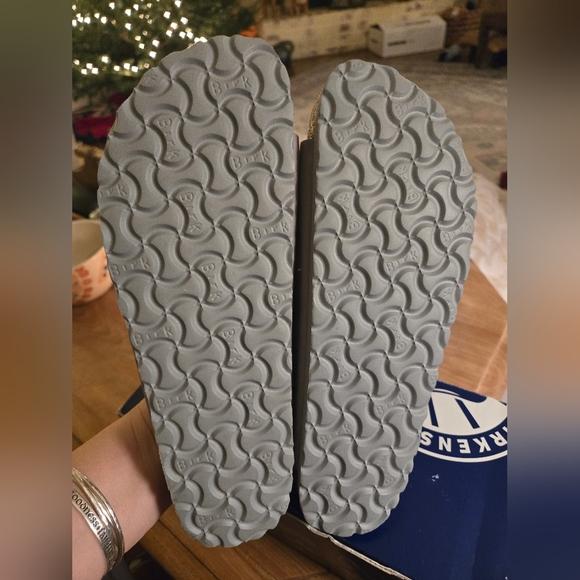 Birkenstocks, Arizona style - Picture 4 of 4
